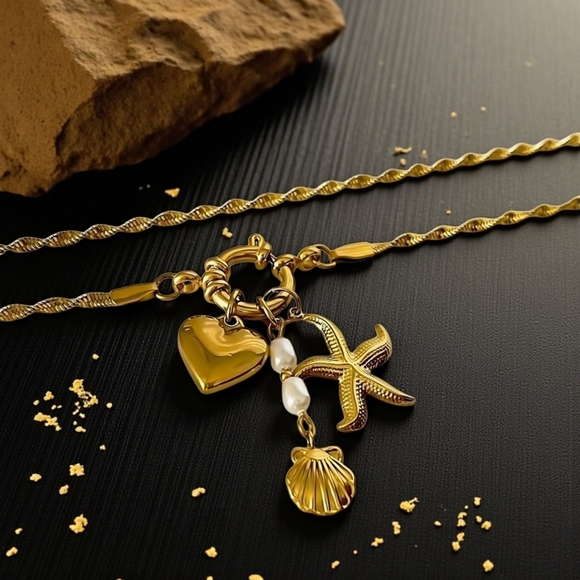 Boho Chic Starfish Heart Shell 18K Gold Plated Stainless Steel Necklace - Picture 5 of 9